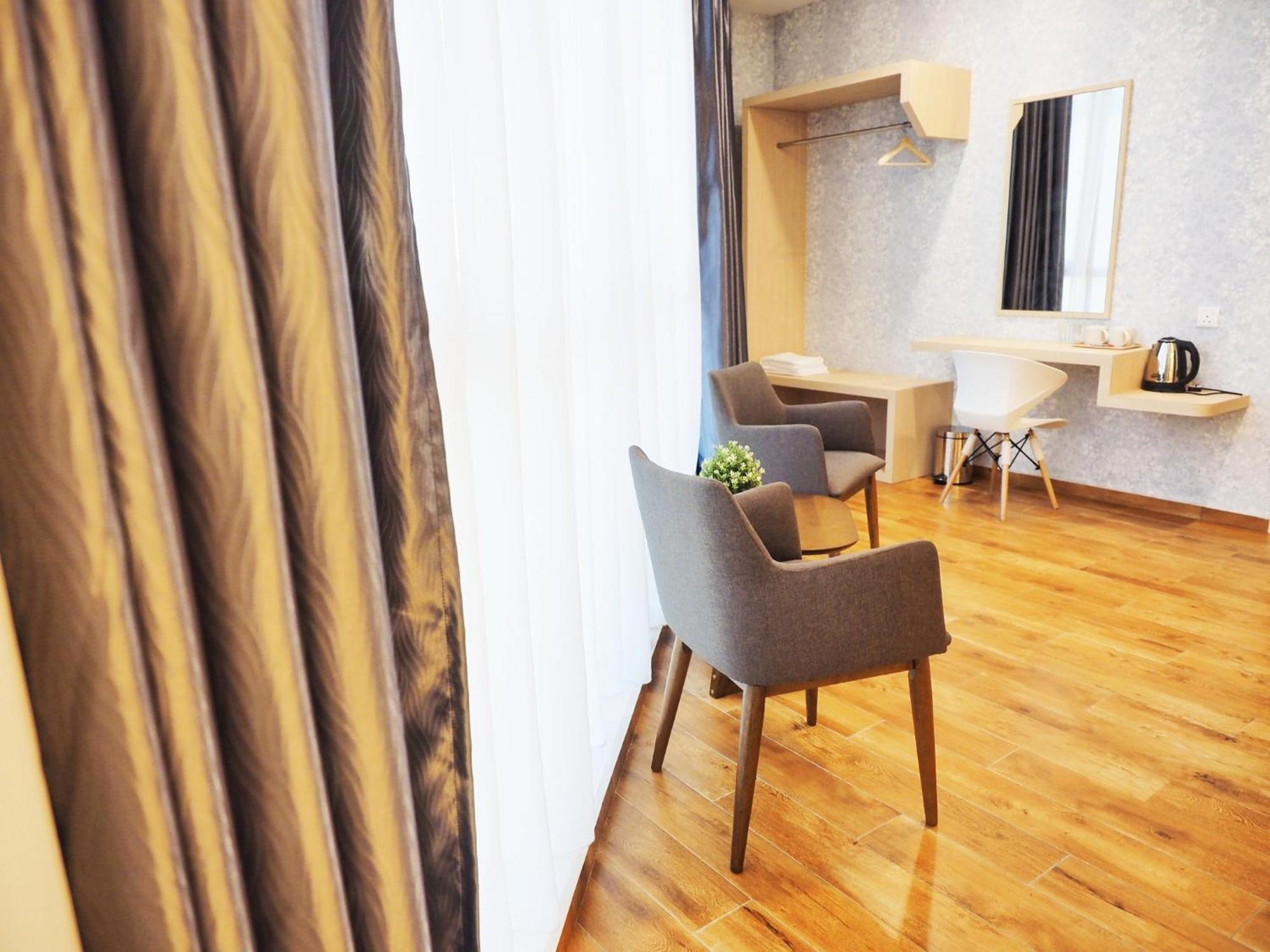 The Tree Hotel Muar Extérieur photo