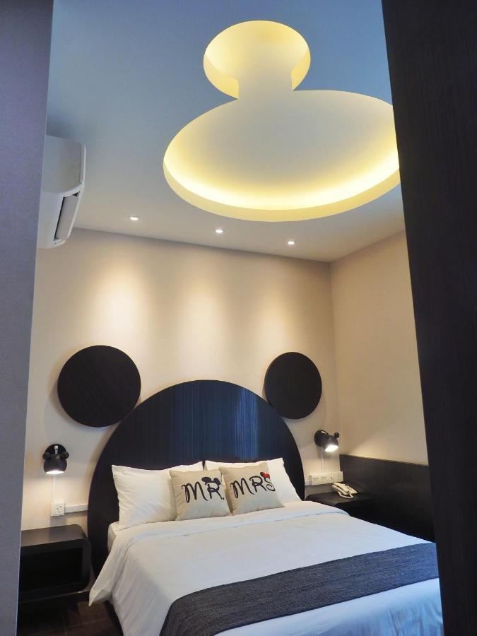 The Tree Hotel Muar Extérieur photo